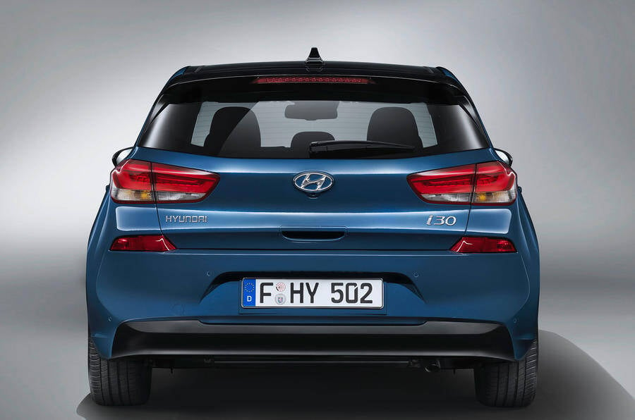 A terceira geração do Hyundai i30 ficou maior e estreia o novo motor 1.4 turbo de 140 cv. Foto: Divugação/Hyundai