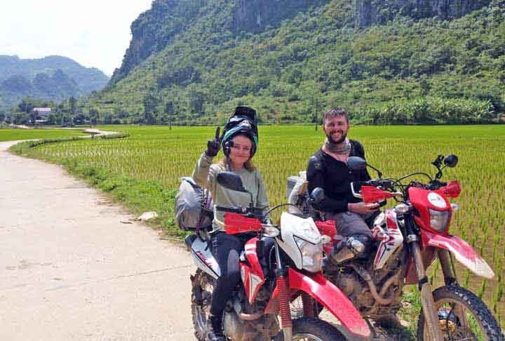 21º) Viagem de Moto, Vietnã - Ideal para grupos pequenos, esse passeio inclui uma viagem de três dias partindo de Hanói ou Ha Giang, acompanhado de profissionais.