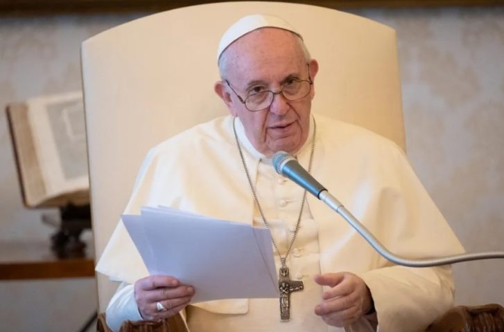 O papa Francisco, por exemplo, é portenho. Nascido Jorge Mario Bergoglio, o sumo pontífice da Igreja Católica é natural do bairro de Flores, na cidade de Buenos Aires.
 Reprodução: Flipar