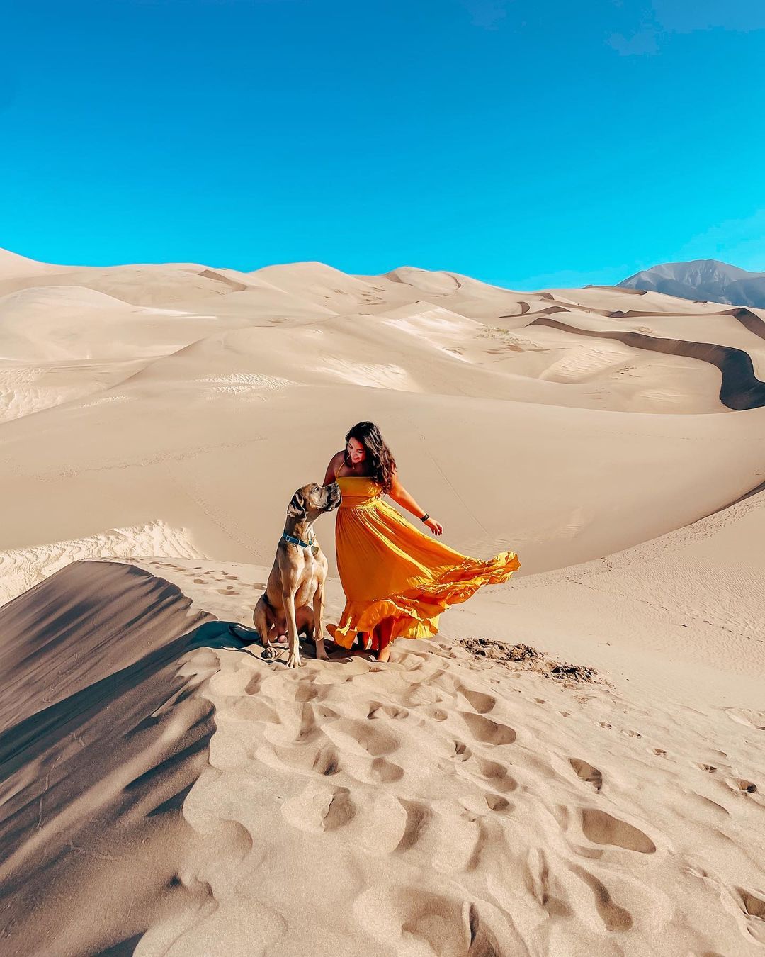 Melanie com Lucas no Parque Nacional e Reserva de Great Sand Dunes, nos Estados Unidos.. Foto: Reprodução/Instagram 31.01.2023