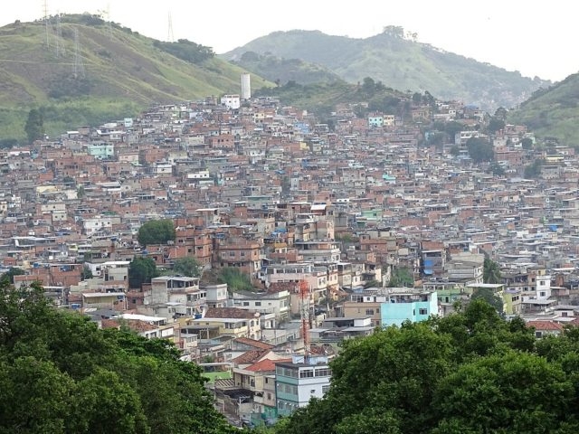 Policiais do Bope e da Core (tropas de elite da Civil e da PM) participaram da operação nas seguintes comunidades cariocas: Complexo da Penha (Vila Cruzeiro), Complexo da Maré (Nova Holanda e Parque União) e Cidade de Deus. 
