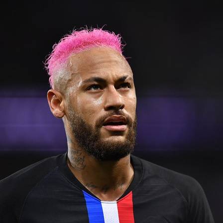 Com a cor rosa, o corte foi escolhido durante a passagem pelo PSG. Foto: Divulgação