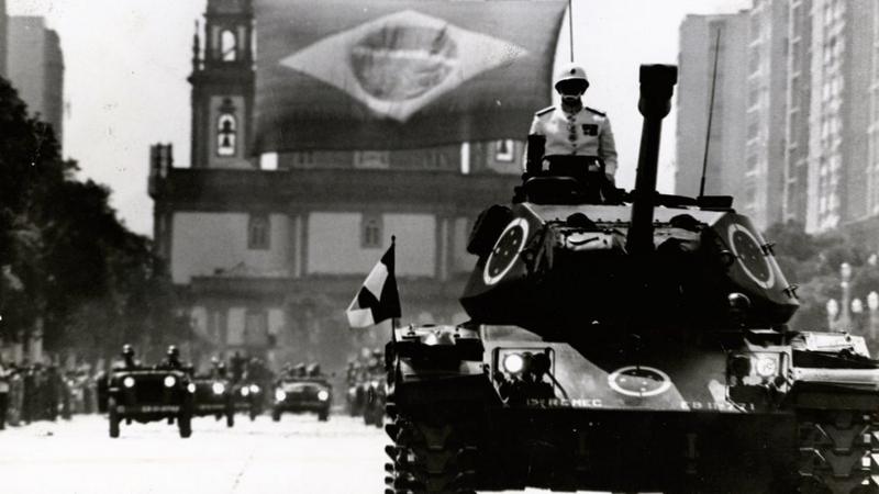 Desfile militar em 1972. Foto: Reprodução: Arquivo Nacional