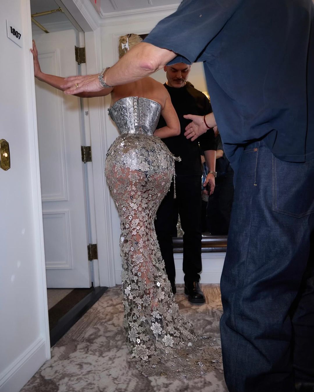 Kim Kardashian no Met Gala Reprodução