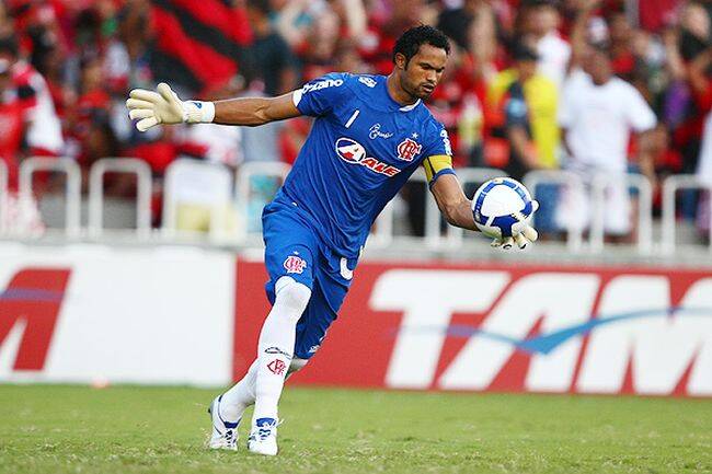 Último jogo do goleiro Bruno foi no começo de junho de 2010, onde o Fla perdeu do Goiás no Maracanã. Foto: Arquivo iG