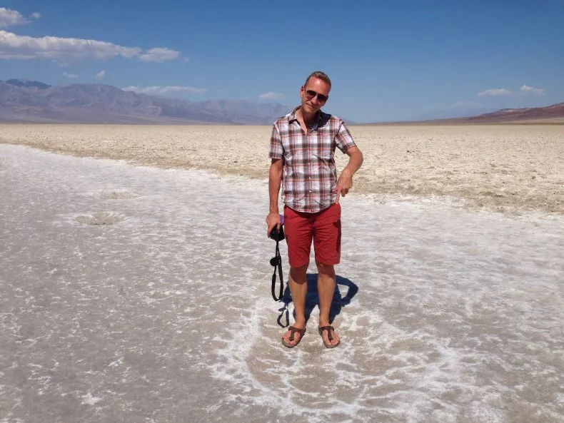 James Ian na Bacia de Badwater. Foto: Reprodução