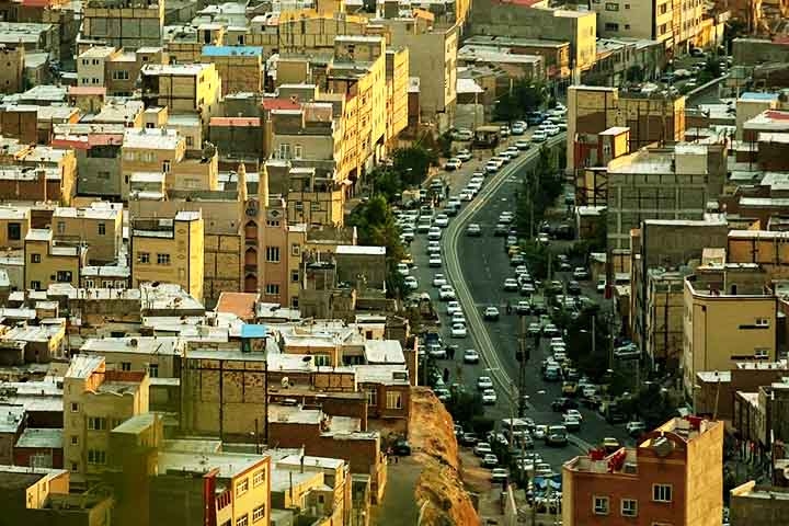 Historicamente, o território do Azerbaijão tem sido uma encruzilhada de civilizações, com influência persa, turca, árabe, mongol e russa. Reprodução: Flipar