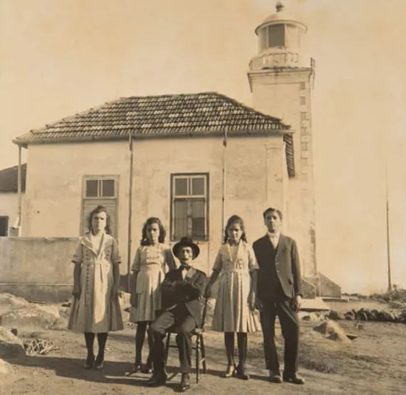 Em 1911 o faroleiro Antônio Esperidião da Silva foi o responsável por enviar exemplares da jararaca-ilhoa para o Butantan, dando início às pesquisas com a espécie. Reprodução: Flipar
