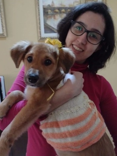 Isabelle Bertanha e a pet Lugia.. Foto: Arquivo pessoal