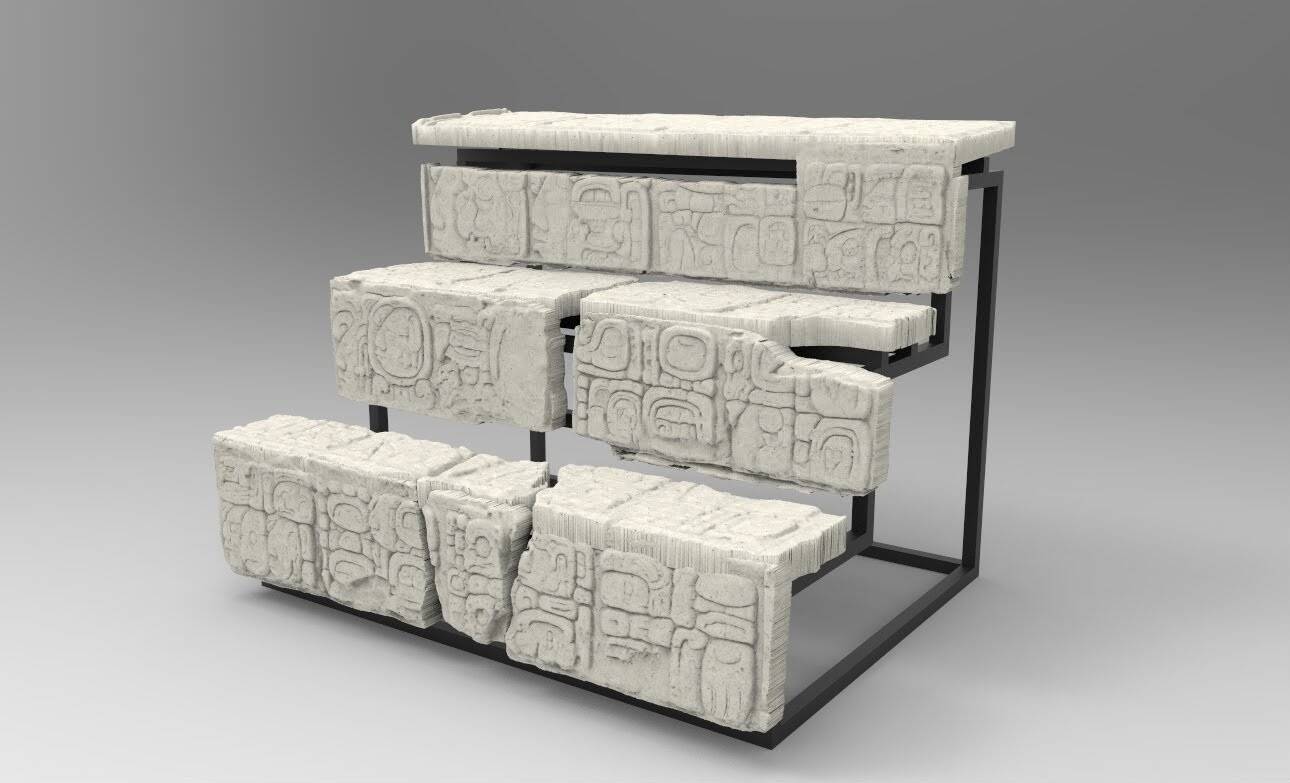 Degraus de uma escadaria maia, disponível no Museu Britânico e no Instituto Nacional de Antropologia e História do México. Foto: Reprodução/Instagram