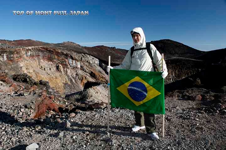Com isso, antes de viajar ao Monte Fuji, é aconselhável verificar as últimas atualizações e diretrizes. Algo importante para garantir uma experiência segura e agradável que respeite tanto a natureza quanto às comunidades locais. Reprodução: Flipar