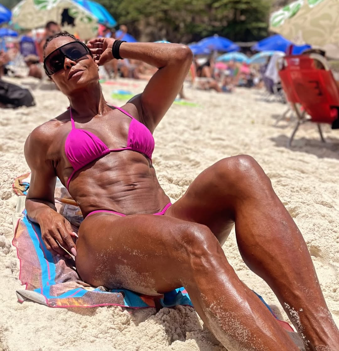 Adriana Bombom exibe shape trincado aos 51 e reflete sobre disciplina. Foto: Instagram