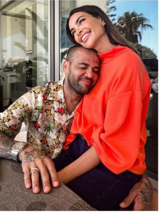 Joana Sanz em novos registros com Daniel Alves Instagram