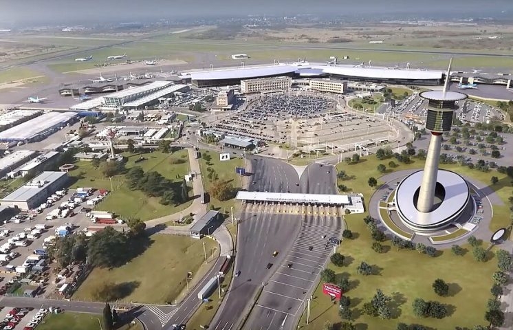 A decolagem ocorreu às 2 da manhã, no Aeroporto de Pudong, e o pouso no Aeroporto Internacional de Ezeiza aconteceu às 16h45, dez minutos antes do horário estimado. Reprodução: Flipar