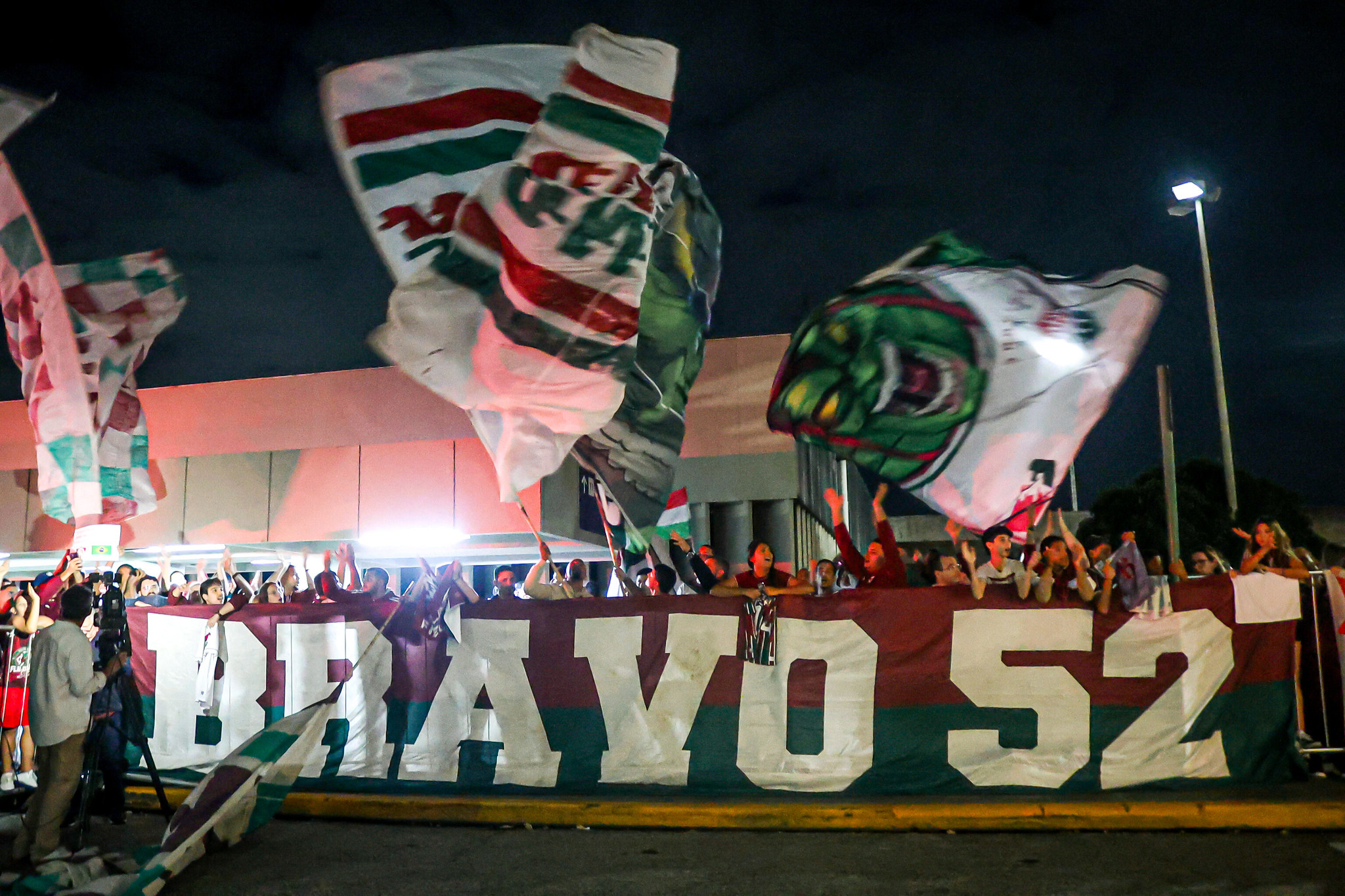Tradicional "AeroFlu" feito pela torcida do Fluminense, na recepção dos jogadores após a Copa do Mundo de Clubes. Foto: Marina Garcia/Fluminense FC