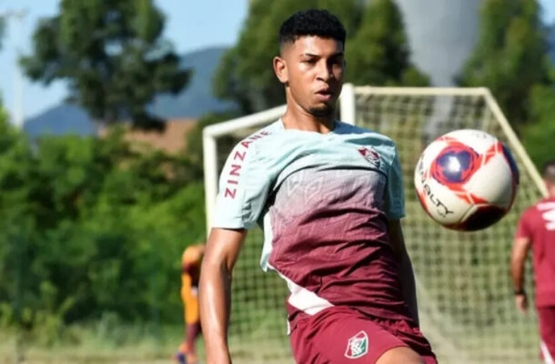 O torcedor do Fluminense teve uma notícia triste no domingo. Ex-jogador do sub-23, o volante Wiris morreu após um acidente de carro na Zona da Mata de Minas Gerais. Foto: Mailson Santana/FFC