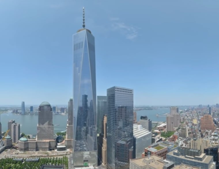 O One World Trade Center fez dez anos de inauguração em 3/11/2024. O prédio surgiu como um poderoso símbolo de resiliência e renovação no horizonte de Nova York, substituindo as Torres Gêmeas, destruídas pelos ataques terroristas de 11 de setembro de 2001. Reprodução: Flipar