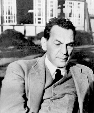 Richard Sorge - Oficial da Inteligência Militar Soviética, trabalhou disfarçado de jornalista boêmio e mulherengo na Alemanha nazista e no Japão durante a II Guerra Mundial. Reprodução: Flipar