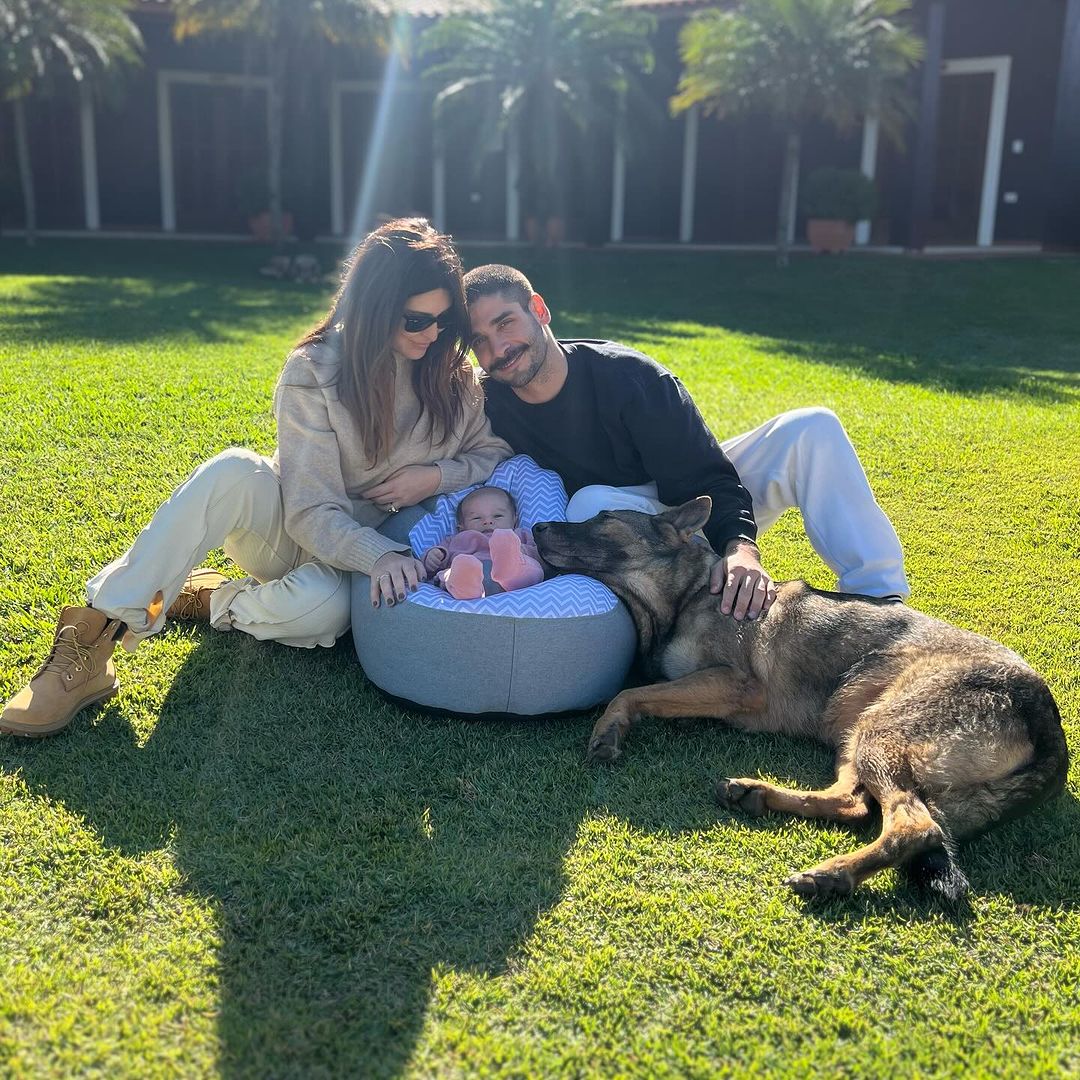 A família de Victor Sampaio e Fernanda Paes Leme Reprodução/Instagram