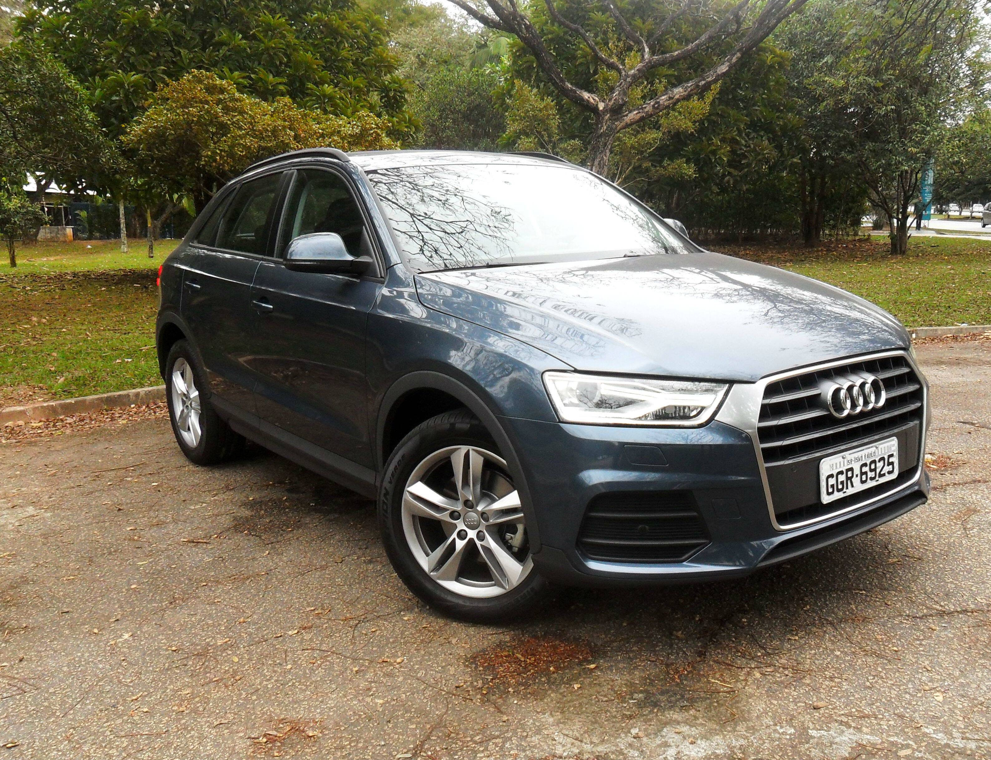 Audi Q3 Attraction 1.4 TFSI. Foto: Divulgação