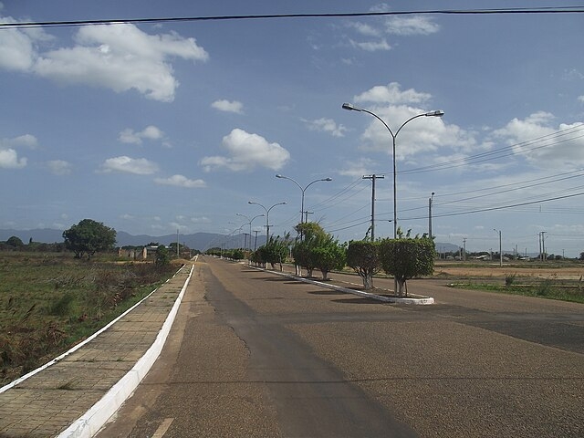 Bonfim (RR) - 42,27 pontos -  Problemas com desenvolvimento econômico devido à proximidade com a fronteira. Infraestrutura urbana ainda subdesenvolvida. Depende fortemente de subsídios federais para sobreviver. Reprodução: Flipar