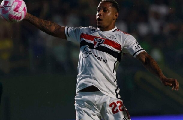 DAVID  - Um lance de perigo e nada mais. Pouco produtivo. No segundo tempo, foi peça nula - NOTA 3,5. FOTO:  Rubens Chiri/Saopaulofc.net