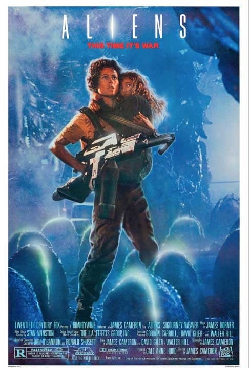 Aliens, o Resgate (1986)  - Ellen Ripley é resgatada após 57 anos de sono. A lua visitada pela tripulação da nave Nostromo foi colonizada.  Reprodução: Flipar