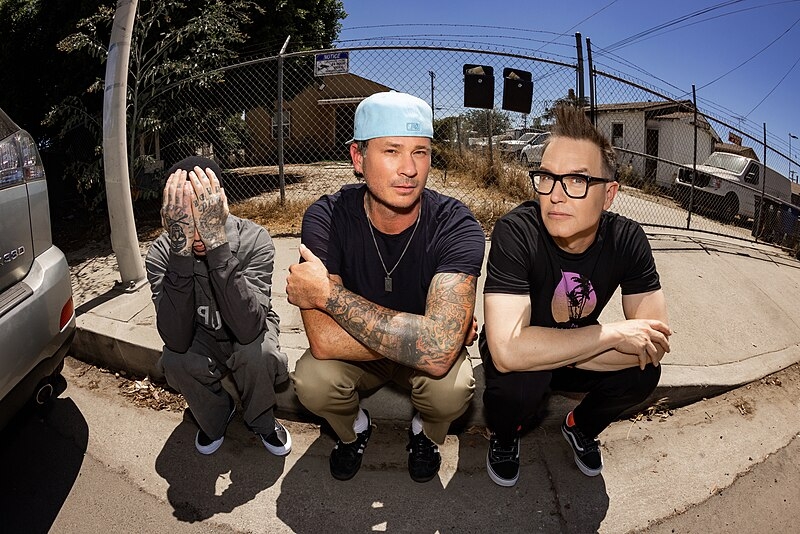 Entre as atrações mais aguardadas está a Blink 182, que se apresenta pela primeira vez na América do Sul. O show da banda americana no Lollapalooza acontece dia 22. 

 Reprodução: Flipar