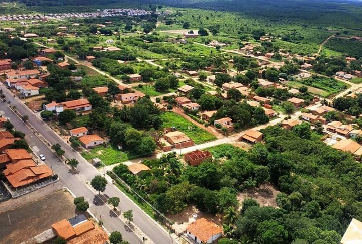 Curralinhos (Piauí) - Cidade com 4.200 habitantes numa área de 362 km², a 126m de altitude e 60 km de distância da capital Teresina.  Reprodução: Flipar