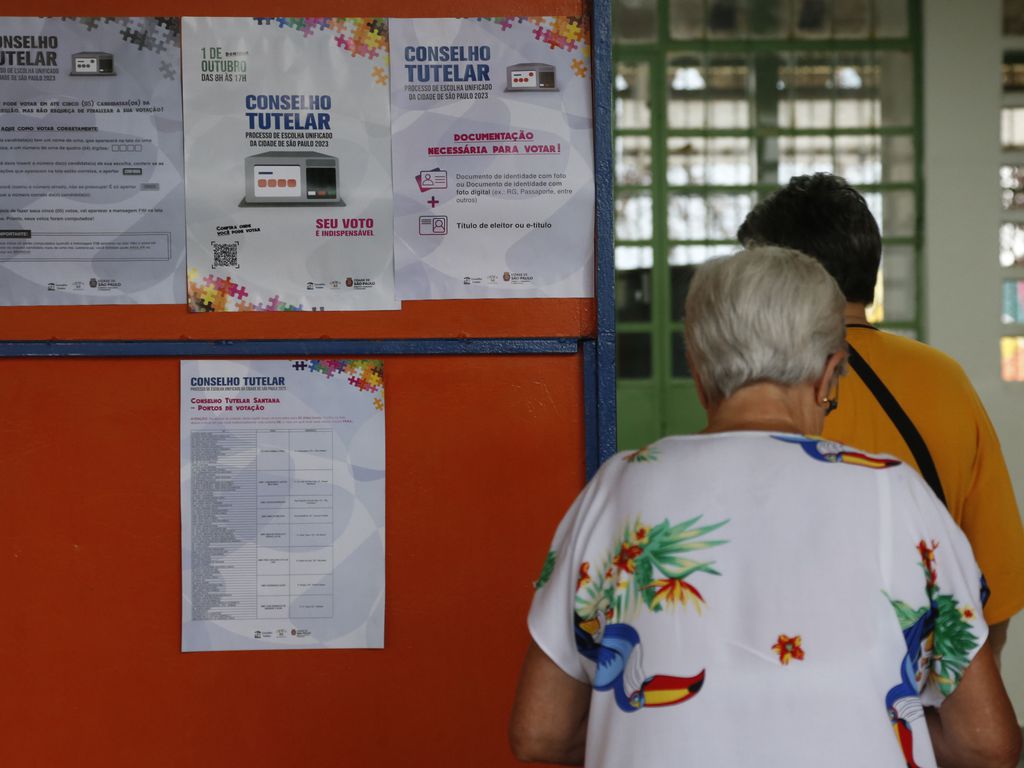 Eleição para o Conselho Tutelar, na Escola Municipal de Ensino Fundamental (EMEF) Martin Francisco Ribeiro de Andrada, na Vila Mazzei (SP)