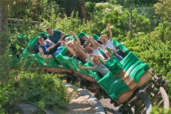 Além do parque original na Dinamarca, há Legolands em outros sete países: Estados Unidos (Flórida, Califórnia e Nova York), Malásia, Emirados Árabes, Inglaterra, Alemanha, Japão e Coreia do Sul. 

 Reprodução: Flipar