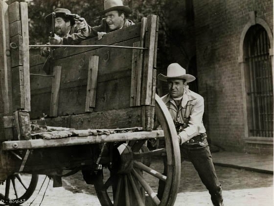 A estreia nas telas veio em 1934, com o filme “In Old Santa Fe”, que lhe rendeu destaque suficiente para se tornar protagonista de uma longa série de produções do gênero “western musical”. 
 Reprodução: Flipar