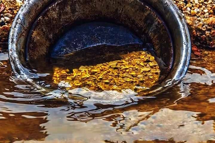 Segundo geólogos, o ouro se acumulou no rio ao longo de milênios, trazido pelos sedimentos dos Himalaias. Reprodução: Flipar