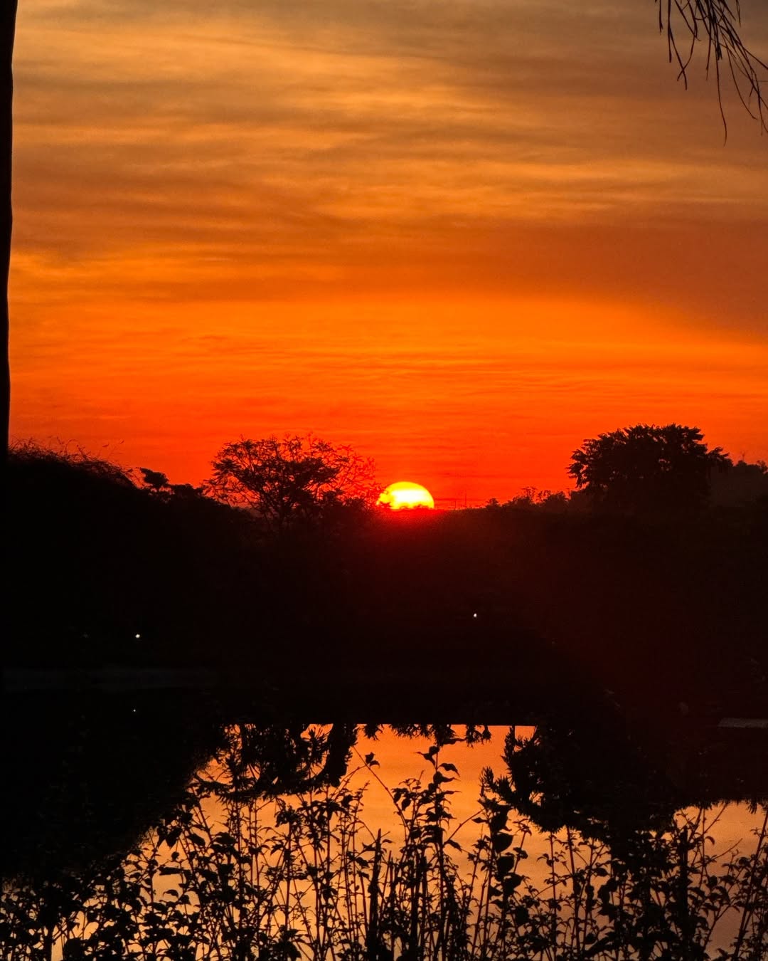 Sabrina Sato posa em cliques ousados com Nicolas Prattes. Foto: Instagram