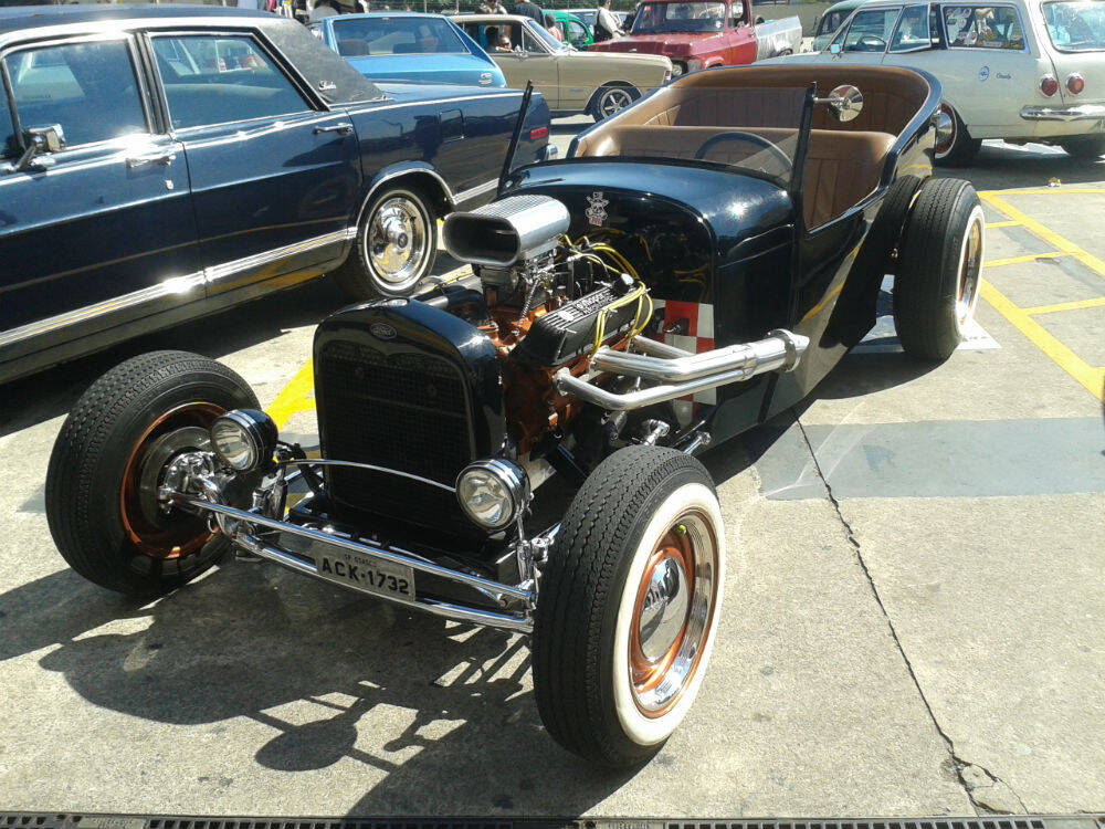 Hot Rod autêntico. Foto: Carlos Guimarães