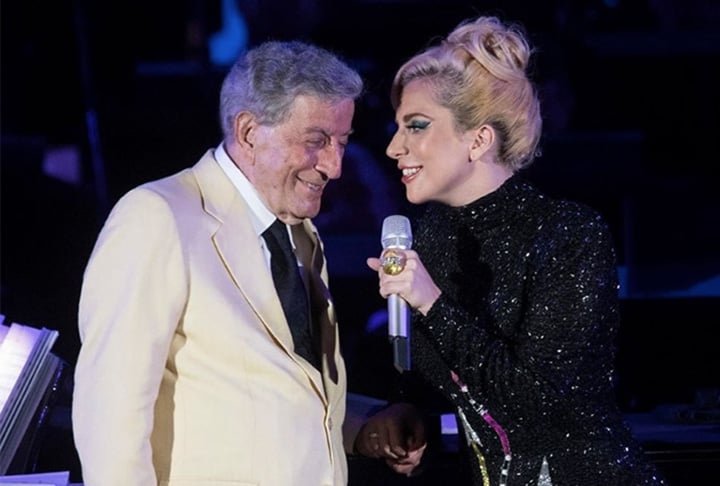 Ela lançou seu quarto álbum de estúdio em 2014, “Cheek to Cheek”, um projeto de música jazz em parceria com o lendário Tony Bennett (1926 - 2023). 
 Reprodução: Flipar