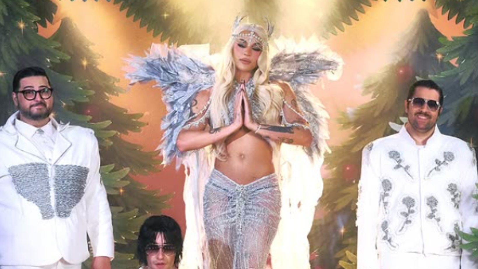 Pabllo Vittar lançou projeto natalino . Foto: Reprodução/ Instagram @pabllovittar