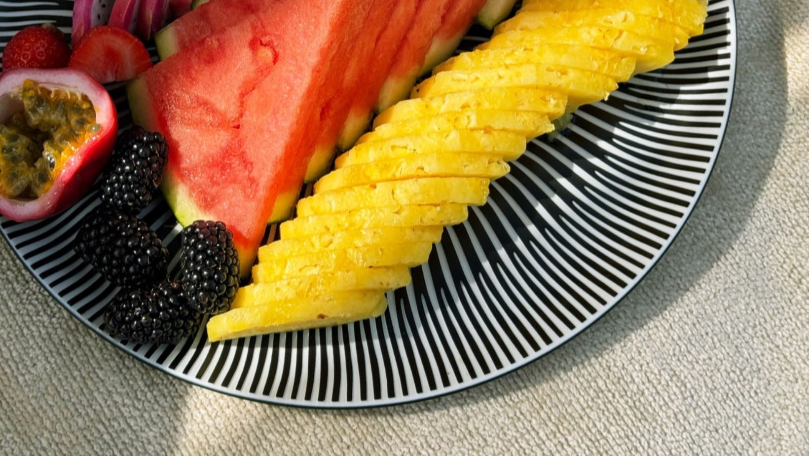 Jade Picon posta prato de frutas. Foto: Reprodução Instagram - 26.5.2023