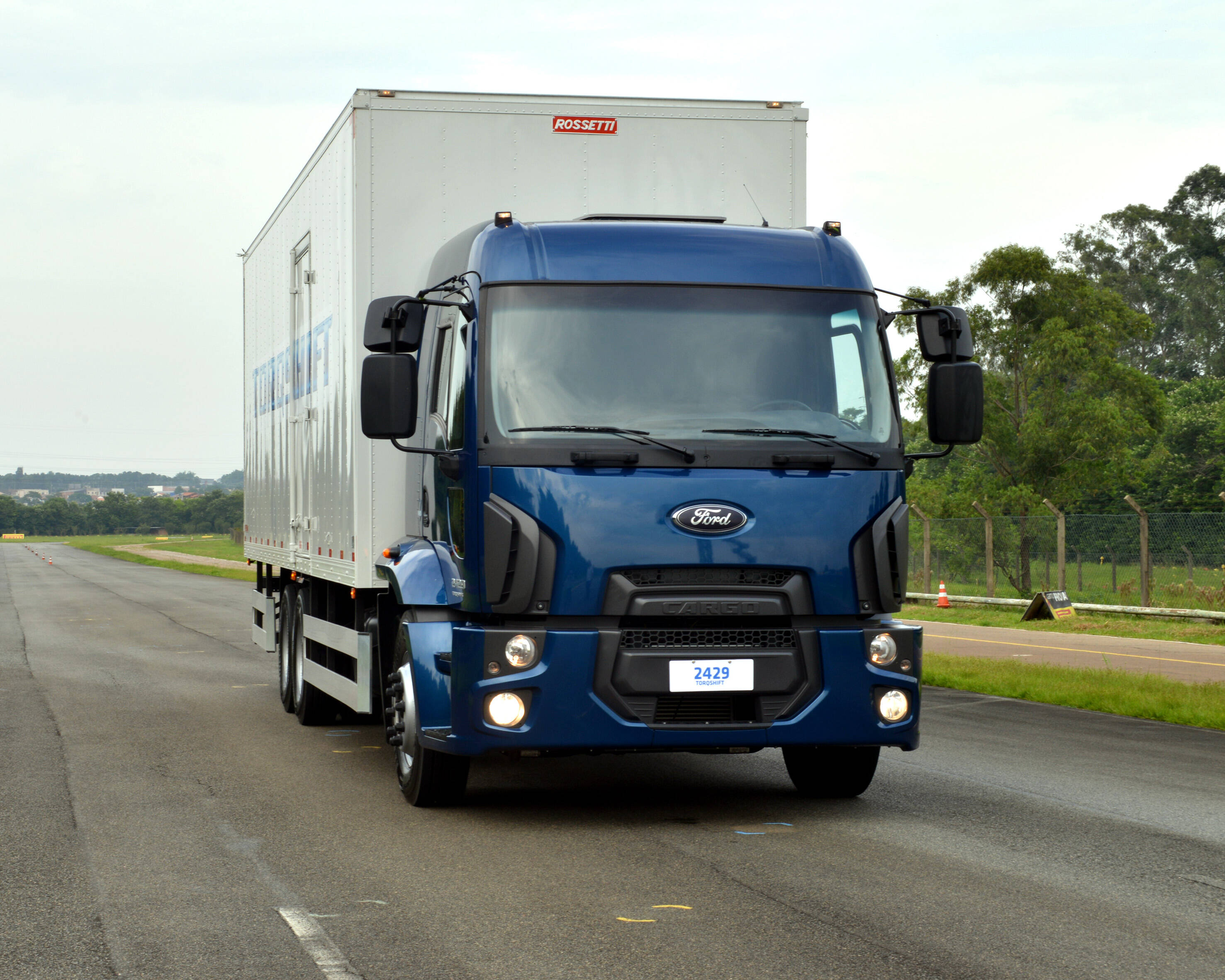 Ford Cargo TorqShift. Foto: Divulgação