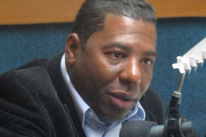 A Justiça de São Paulo determinou a penhora dos valores que o cantor Netinho de Paula vier a receber em direitos autorais, como forma de quitar uma dívida que se arrasta há mais de dez anos.
 Reprodução: Flipar