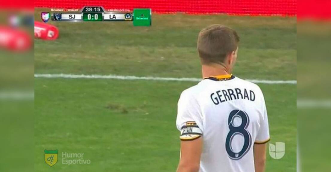 Gafes em camisas dos jogadores: Steven Gerrard virou Gerrrad. Foto: Divulgação / Reprodução