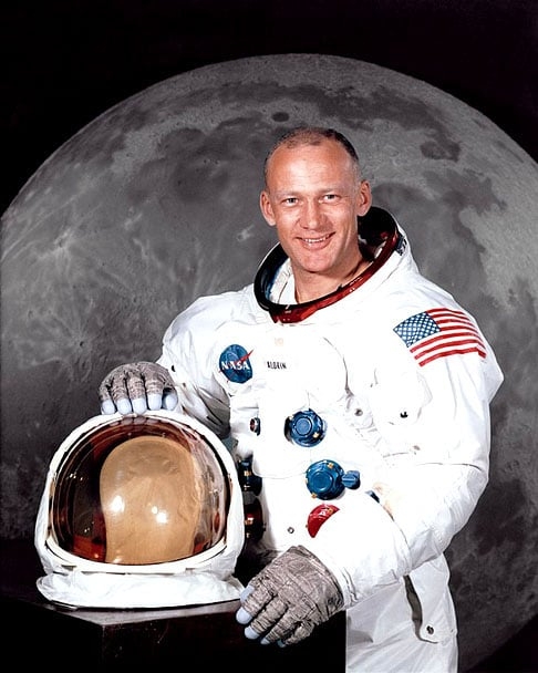 Nascido em 20/01/1930, Buzz Aldrin é o único que está vivo do grupo que pisou na Lua pela primeira vez, na missão Apollo 11.  Reprodução: Flipar