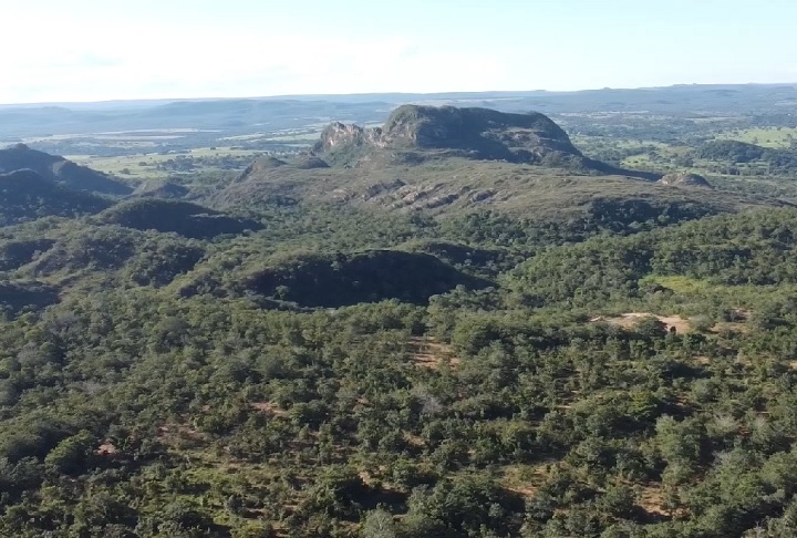 Das 11 crateras desse tipo existentes na América do Sul — dessas, oito ficam no Brasil —, o Domo de Araguainha faz parte das cinco maiores. Reprodução: Flipar