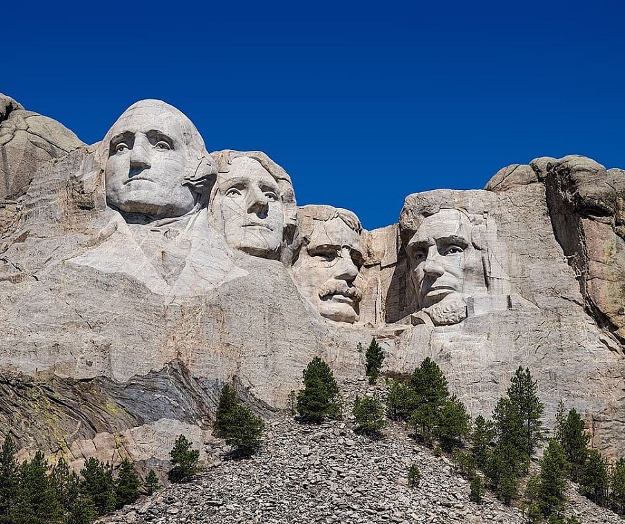 O famosos Monte Rushmore, na Dakota do Sul, nos Estados Unidos. Foto: Reprodução/Instagram 27.02.2023