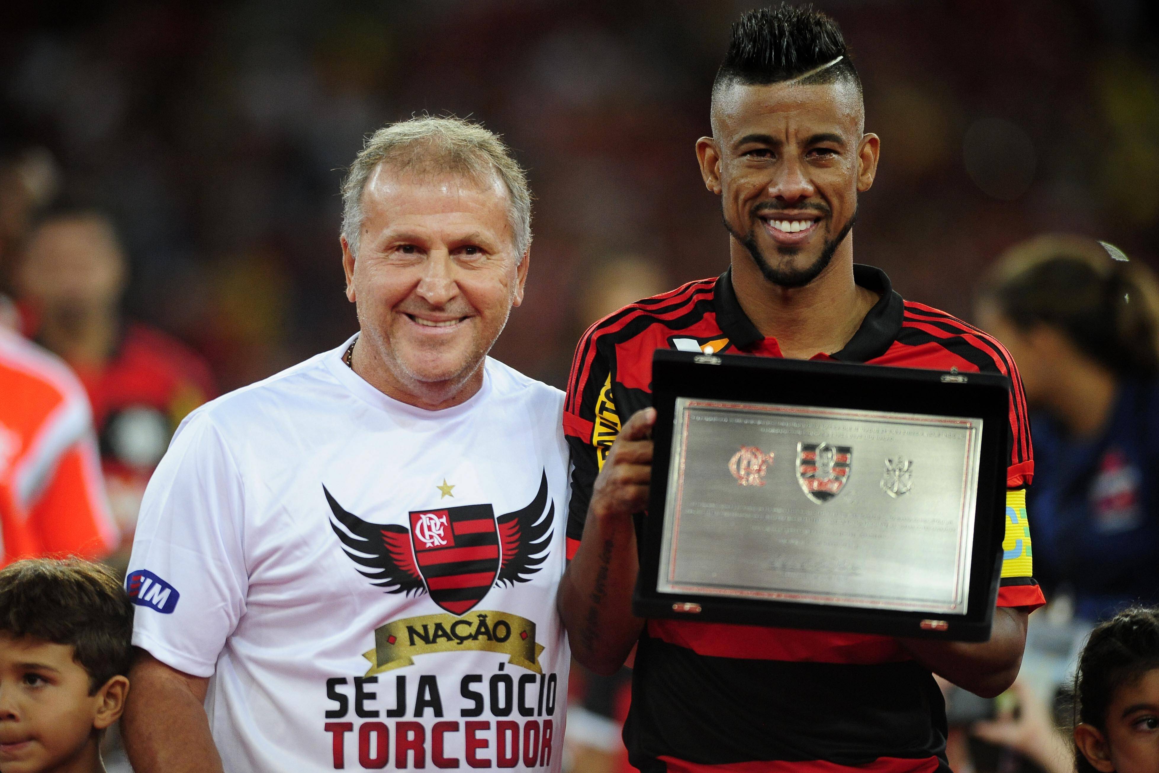 Após dez anos, o lateral-direito Leo Moura se despede do Flamengo em amistoso contra o Nacional-URU, no Maracanã. Foto: Dhavid Normando/Futura Press