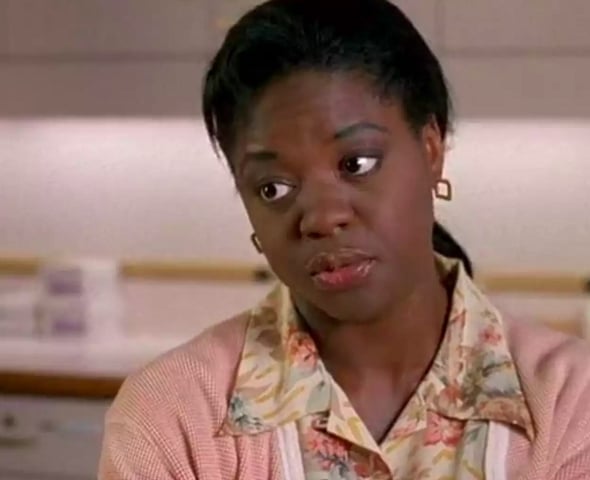 Viola Davis: A atriz, que em 2023 se tornou EGOT (artistas que ganham os quatro principais prêmios da indústria de entretenimento), fez sua estreia no filme “The Substance of Fire”, de 1996.