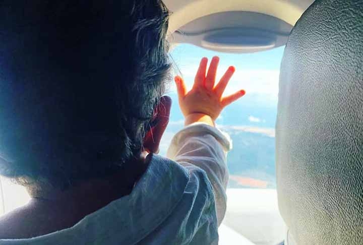 A autora da gravação e das críticas não foi a mãe do menor que chorou por querer o assento em que estava Jennifer, mas sim uma outra passageira. No vídeo também é possível ouvir o choro de uma criança.
 Reprodução: Flipar