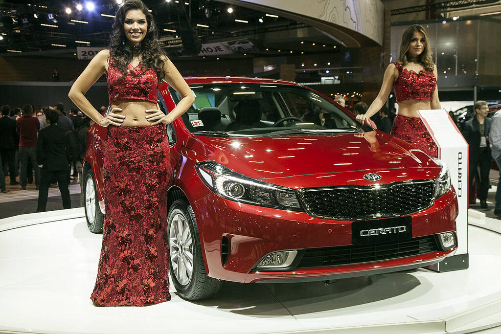 As belas do Salão do Automóvel 2016. Foto: Divulgação