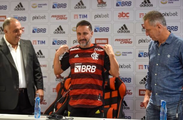 Vítor Pereira assumiu no início da atual temporada e foi quem mais faturou com a ruptura de contrato. - Foto: Marcelo Cortes / Flamengo 