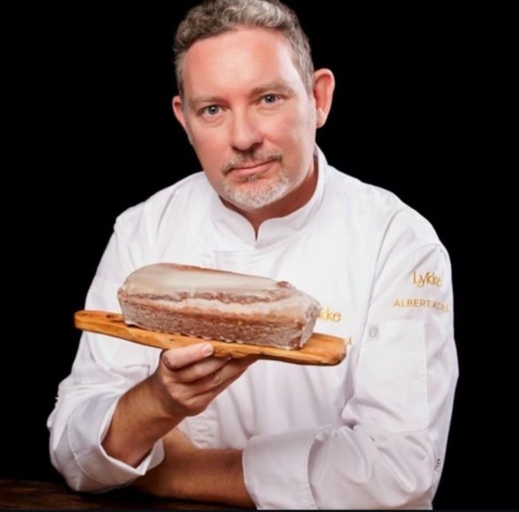 2º) Albert Adrià, do restaurante Enigma (Barcelona, Espanha): Ele é considerado um visionário na cozinha, sempre buscando novas técnicas e ingredientes para criar pratos surpreendentes e desafiar os limites da gastronomia tradicional. Reprodução: Flipar
